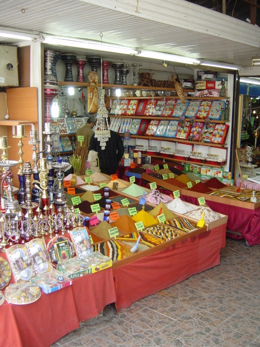 107 Antalya, markt
